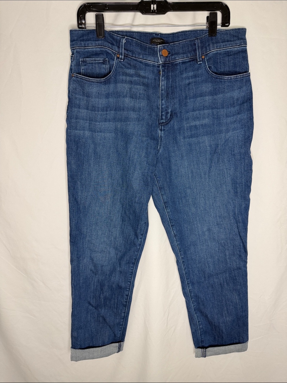 Ann Taylor Cropped Ankle Jeans in Medium Blue Wash